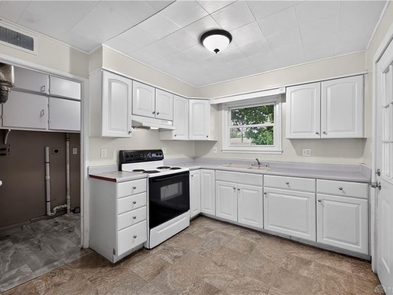 5255 Ferngrove Drive, Dayton, OH 45432 Photo 7