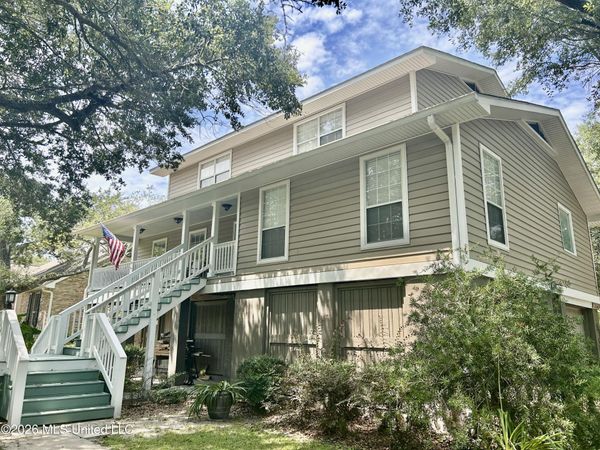 2421 Washington Avenue, Pascagoula, MS 39567