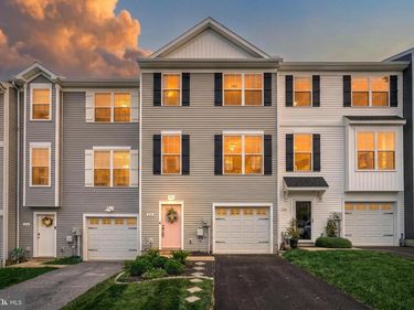 210 HUDSON BOULEVARD, RED LION, PA 17356