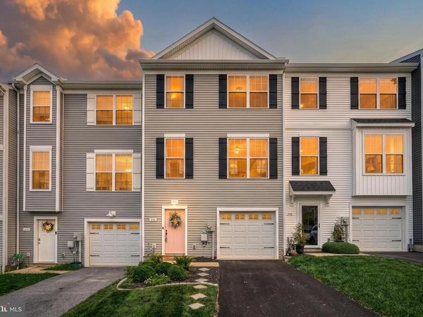 210 HUDSON BOULEVARD, RED LION, PA 17356