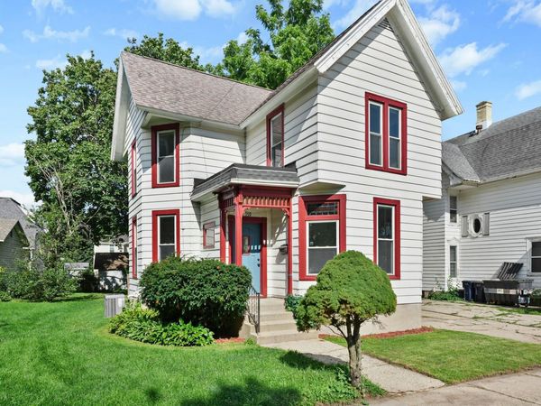 159 S High Street, Janesville, WI 53548