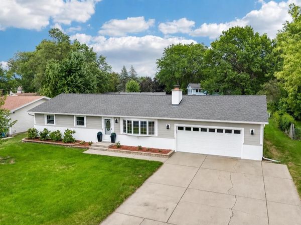 806 South Street, Waunakee, WI 53597