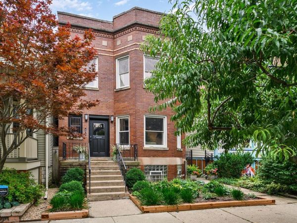 1633 W Olive Avenue , Chicago, IL 60660
