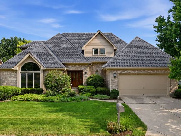 6183 Tyrnbury Drive, Lisle, IL 60532