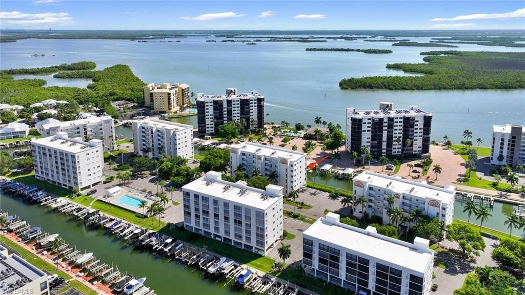 4321 Bay Beach Ln, Unit 634, Fort Myers Beach, FL 33931 Photo