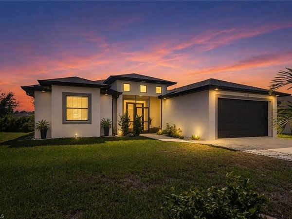 3713 25th ST SW, LEHIGH ACRES, FL 33976