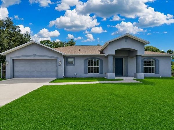 1606 Lee AVE , LEHIGH ACRES, FL 33972