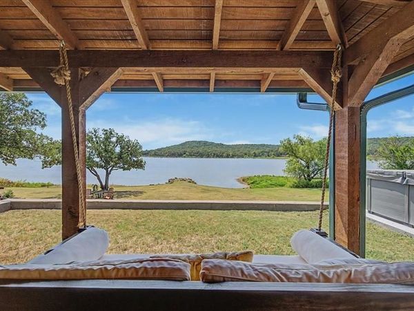2789 Hanging Tree Road, Bowie, TX 76230