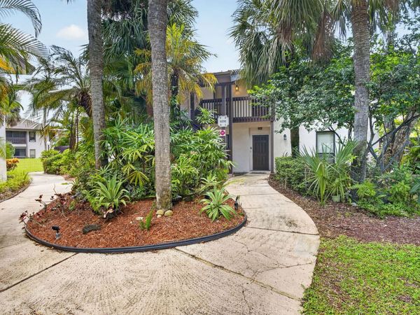 9292 Sabal Ridge Circle, Unit C, Boca Raton, FL 33434