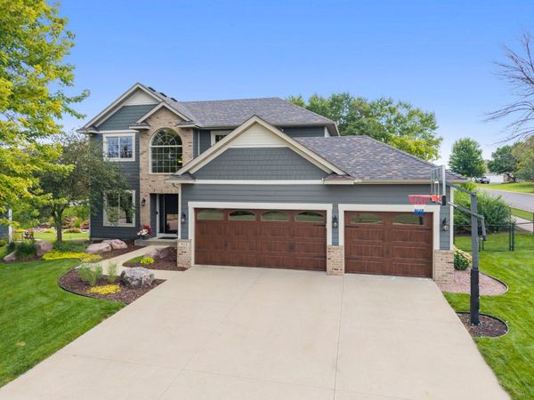 921 Bridle Creek Drive, Jordan, MN 55352