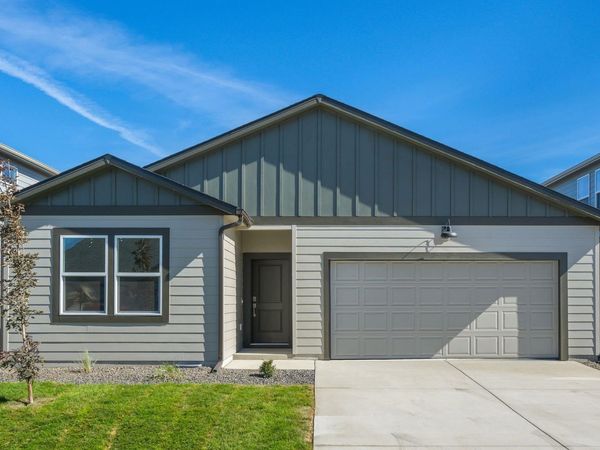 3823 S McCabe Ln, Spokane, WA 99206