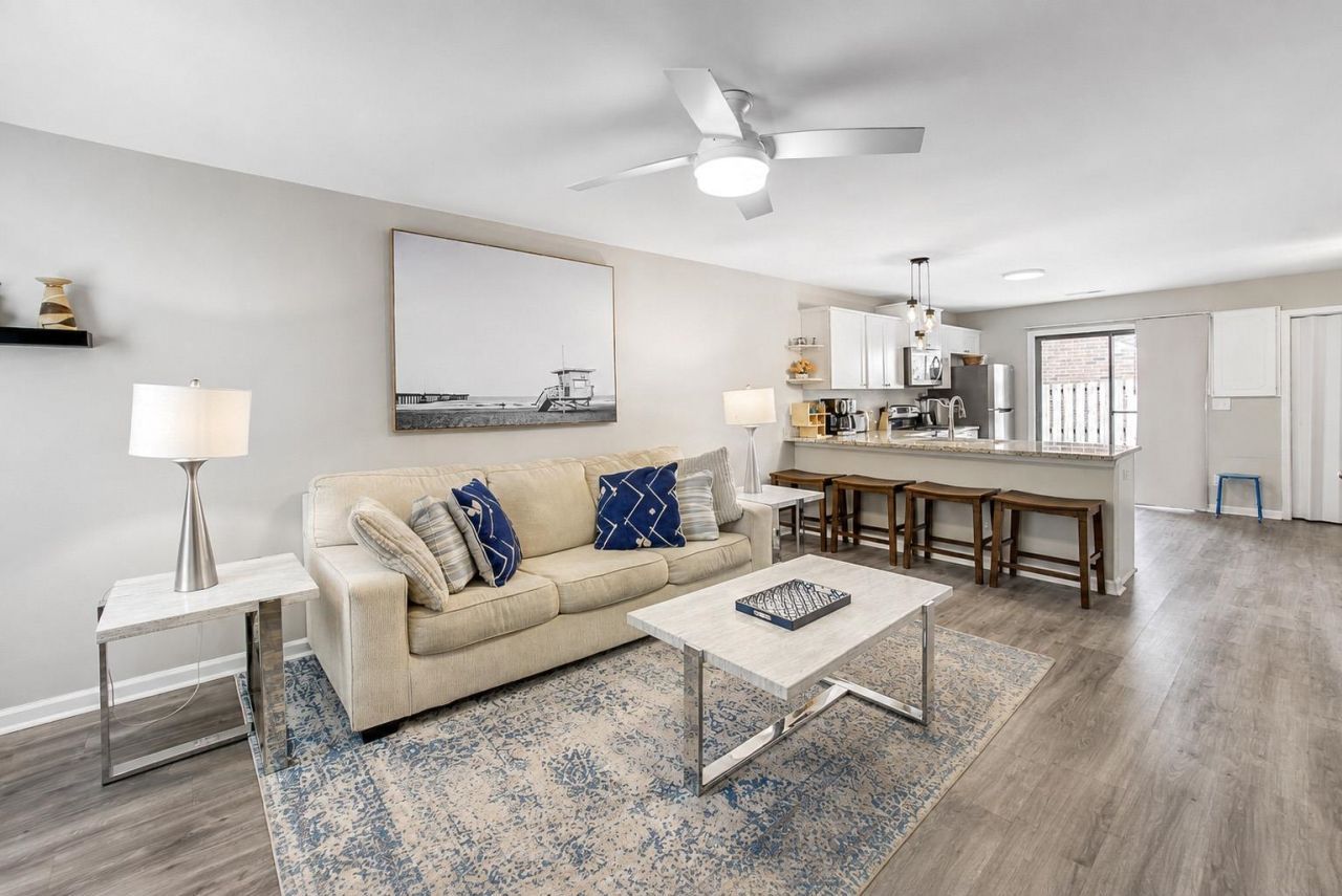 1408 Perrin Dr. Photo 15