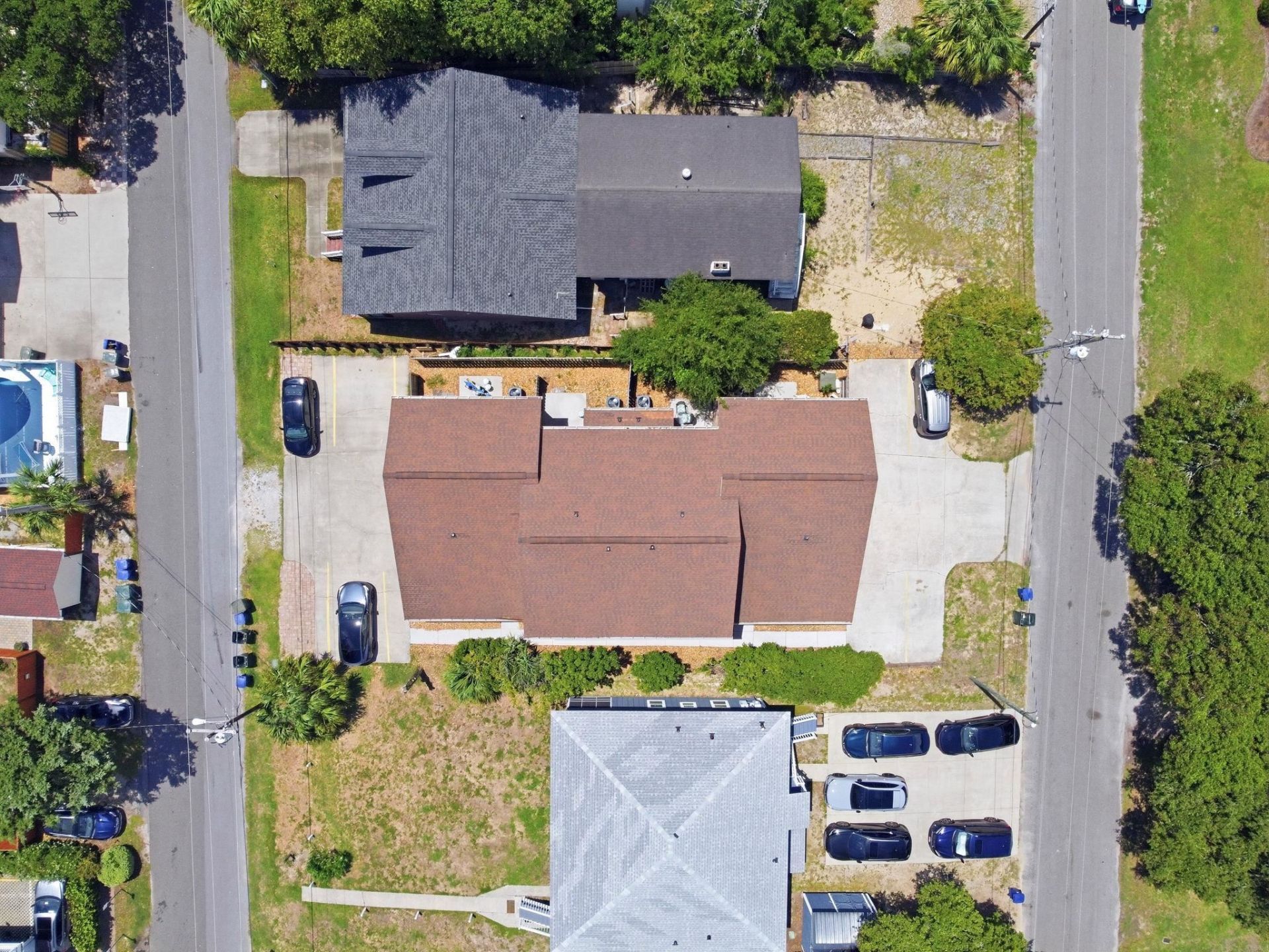 1408 Perrin Dr. Photo 4