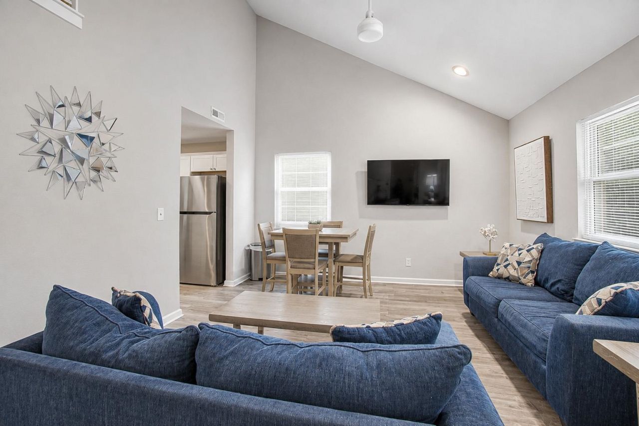 1408 Perrin Dr. Photo 40
