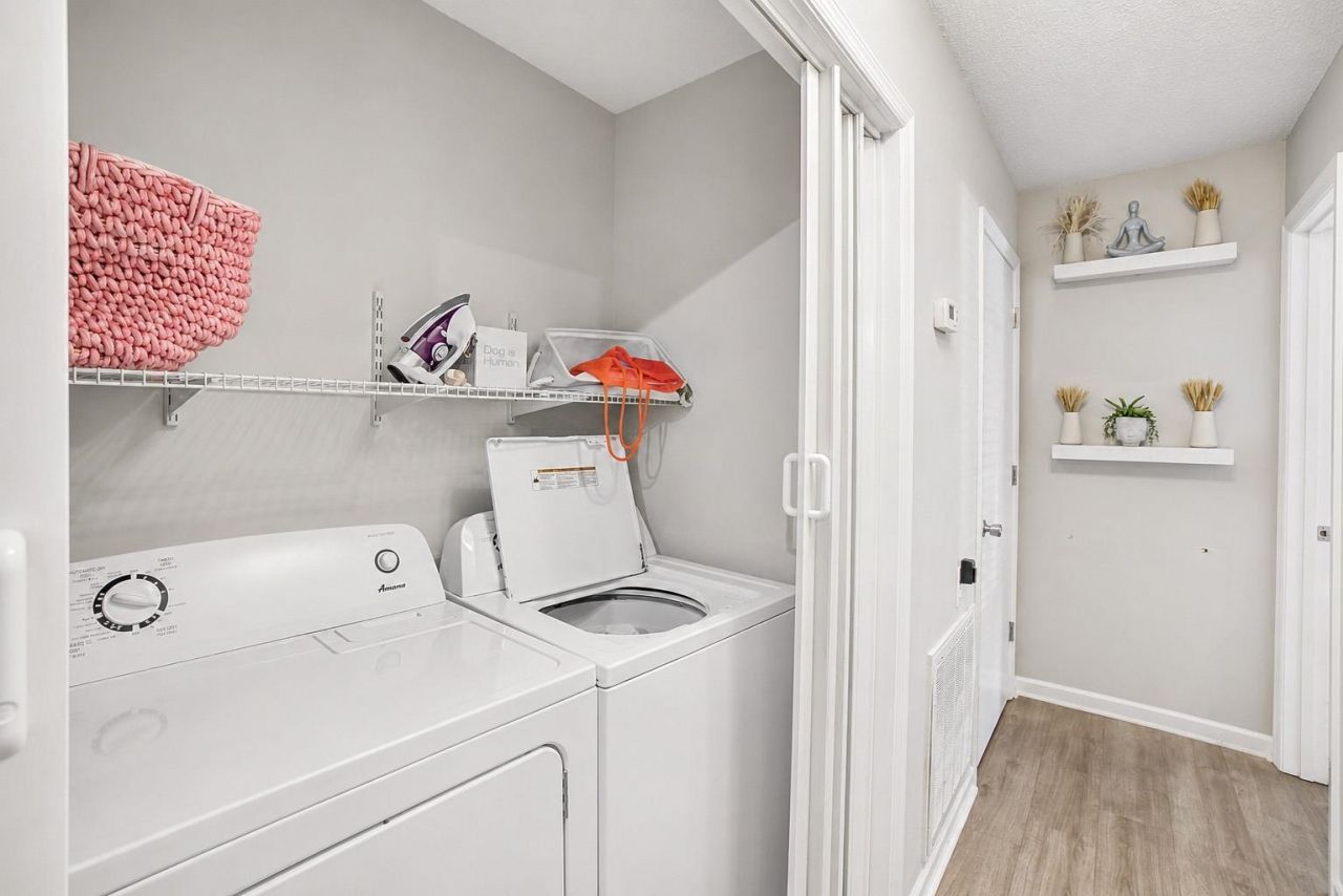 1408 Perrin Dr. Photo 46