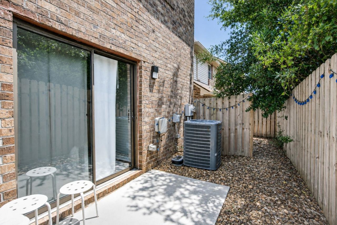 1408 Perrin Dr. Photo 51