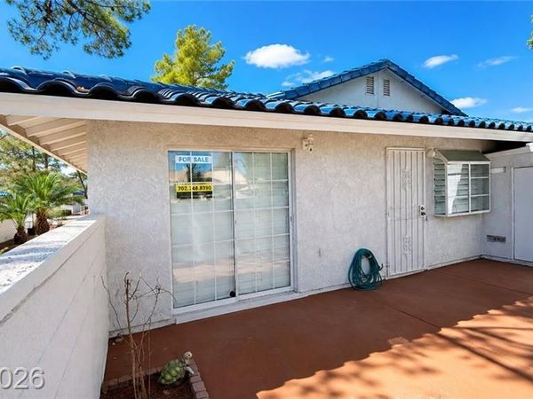 2140 Petersham Court , Unit B, Las Vegas, NV 89108