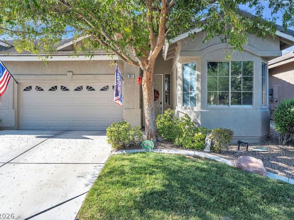 369 Cascade Mist Avenue , Las Vegas, NV 89123