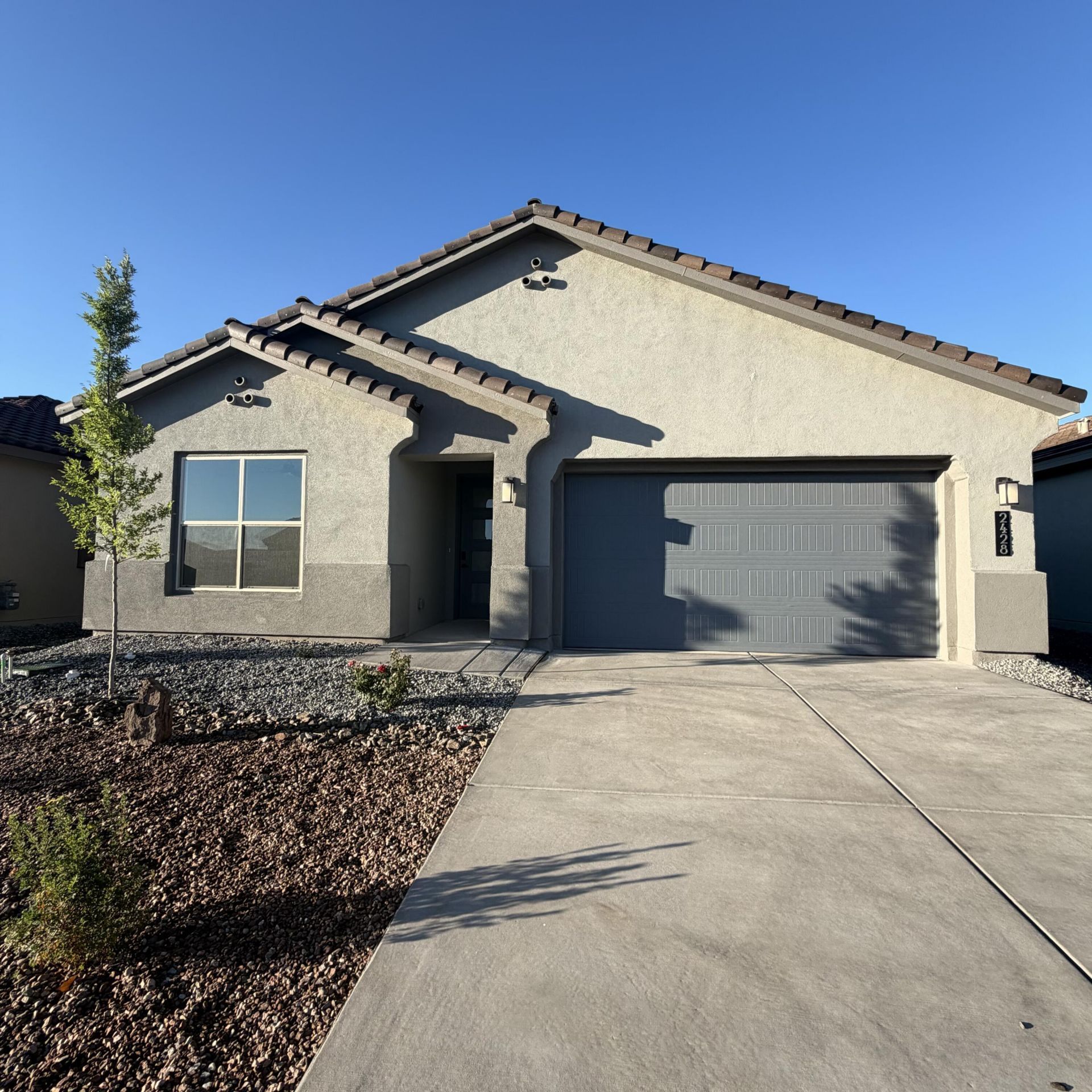 2463 Marble Avenue Ne, Rio Rancho, NM 87144 Main Photo