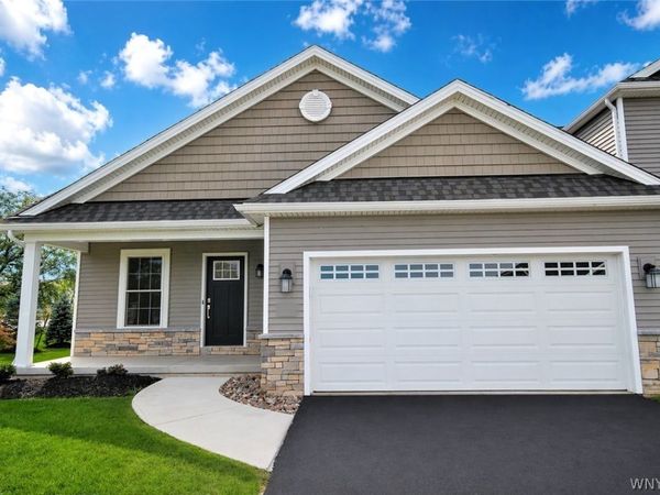36 Essex Woods Lane , Unit A, Buffalo, NY 14228