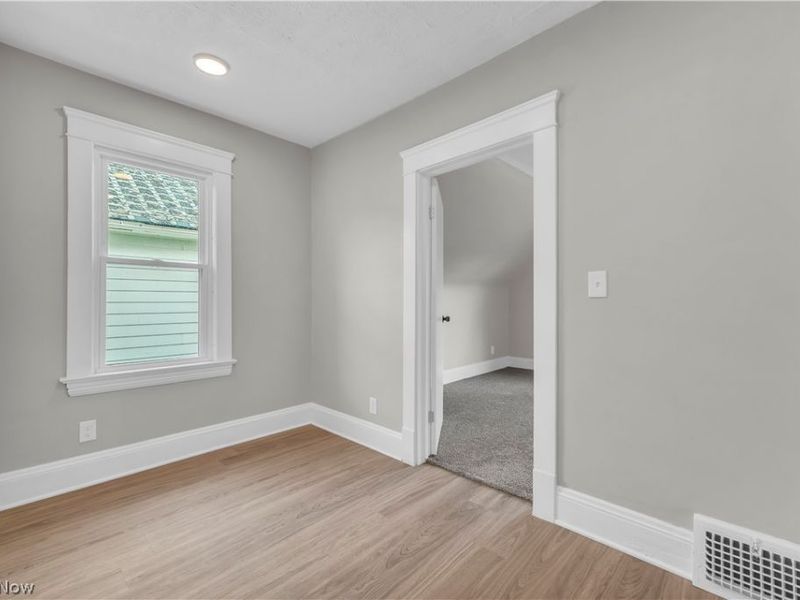 4411 Gamma Avenue, Newburgh Heights, OH 44105 Photo 20