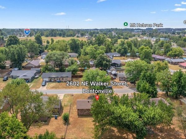 2602 Walker Street, Bentonville, AR 72712