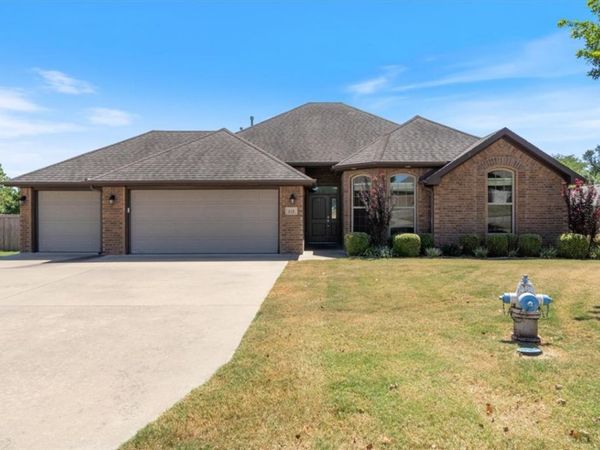 216 Callie Lane , Centerton, AR 72719