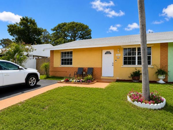 4815 GLADIATOR Circle, Greenacres, FL 33463