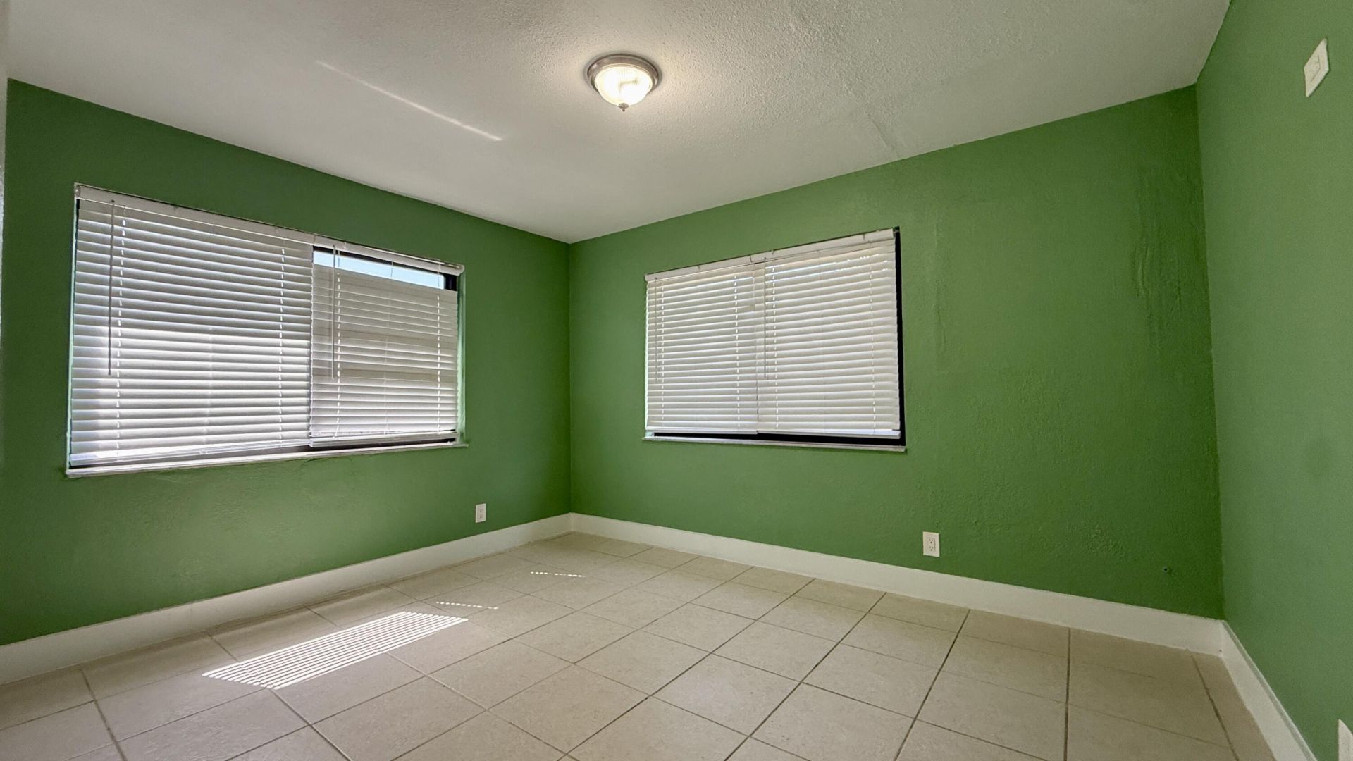 4729 Myrtle Lane, West Palm Beach, FL 33417 Photo