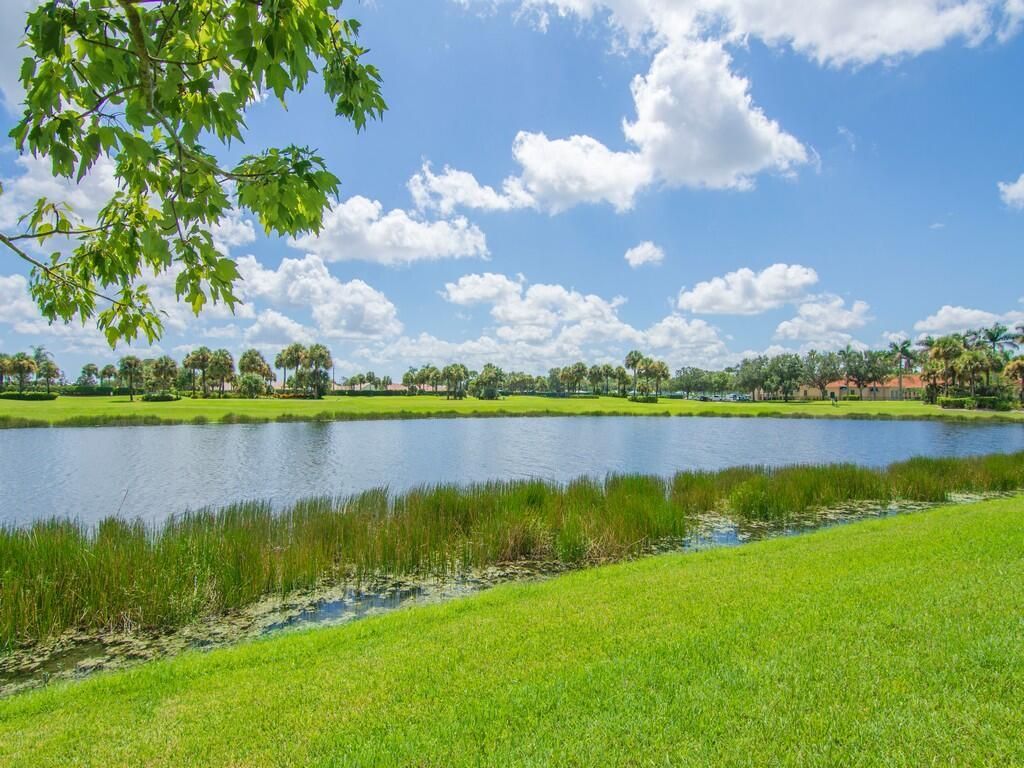 204 NW Liseron Way, Port Saint Lucie, FL 34986 Photo