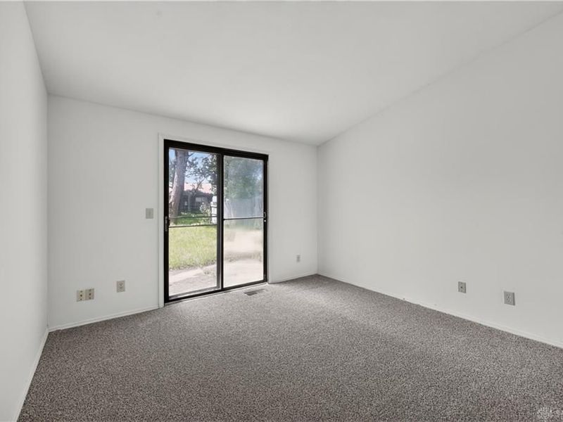 8377 Schoolgate Drive, Huber Heights, OH 45424 Photo 11