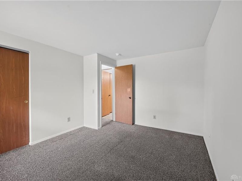 8377 Schoolgate Drive, Huber Heights, OH 45424 Photo 24