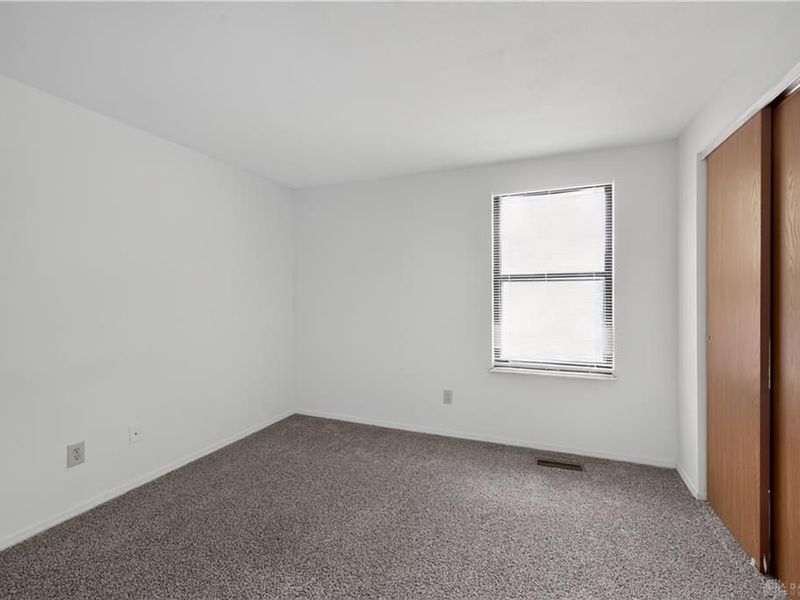 8377 Schoolgate Drive, Huber Heights, OH 45424 Photo 27