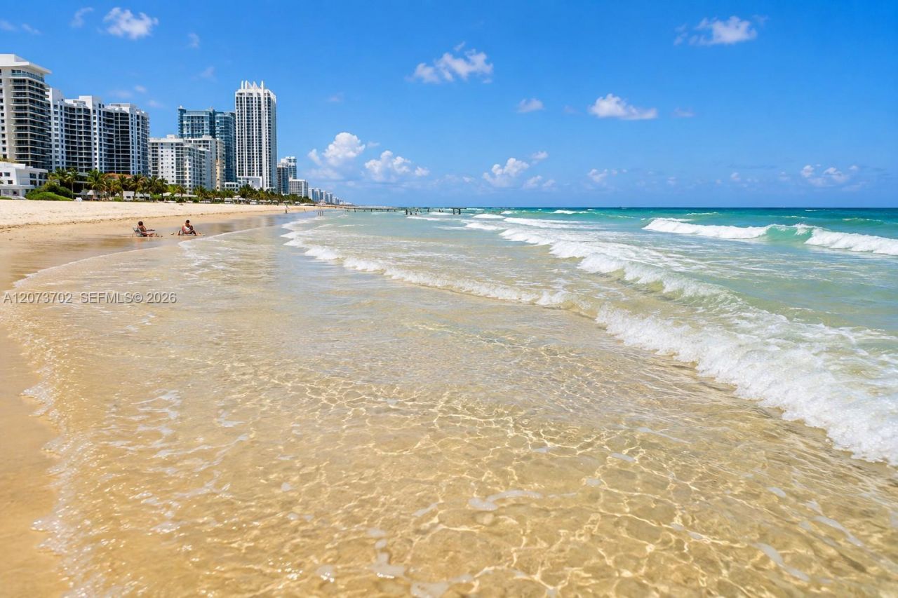 5601 Collins Ave, Unit 1009, Miami Beach, FL 33140 Photo