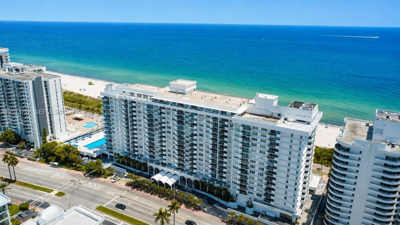 5601 Collins Ave, Unit 1009, Miami Beach, FL 33140 Photo