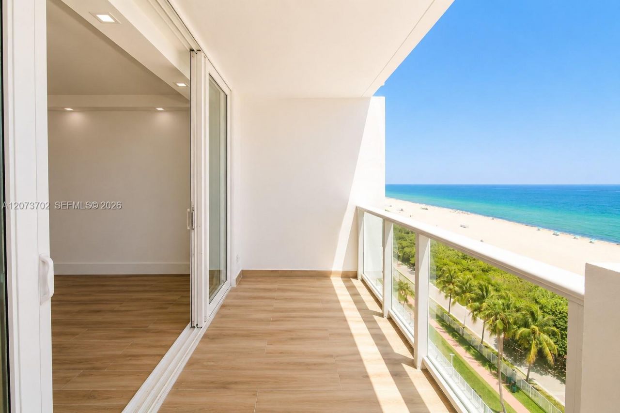 5601 Collins Ave, Unit 1009, Miami Beach, FL 33140 Photo