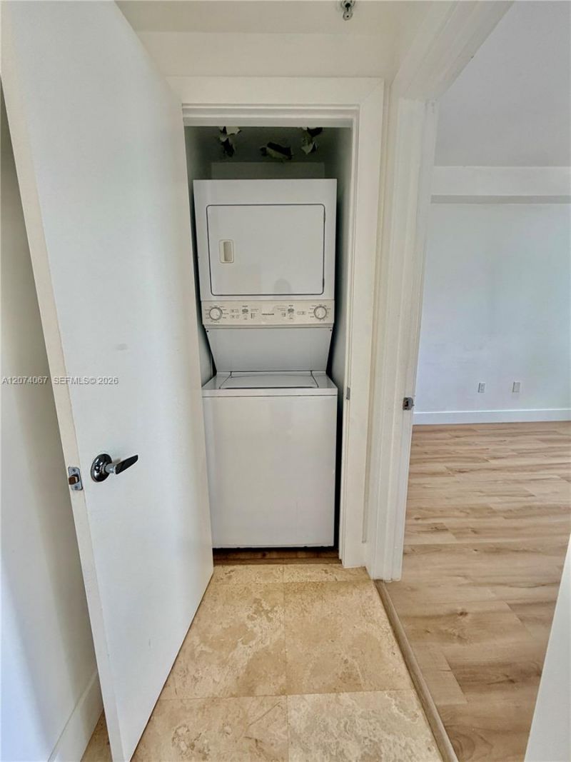 185 SE 14th Ter , Unit 2206, Miami, FL 33131 Photo