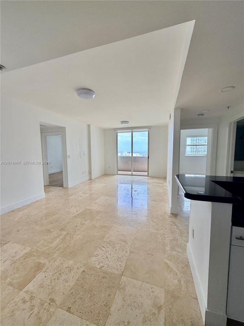 185 SE 14th Ter , Unit 2206, Miami, FL 33131 Photo