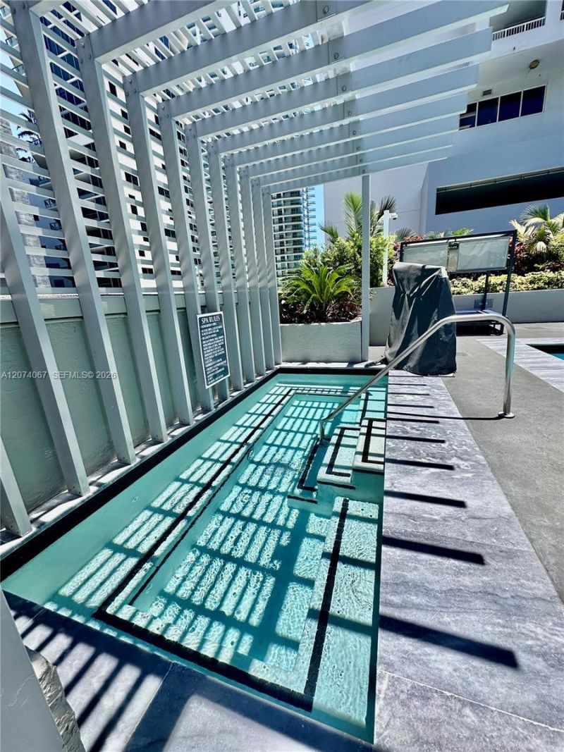 185 SE 14th Ter , Unit 2206, Miami, FL 33131 Photo