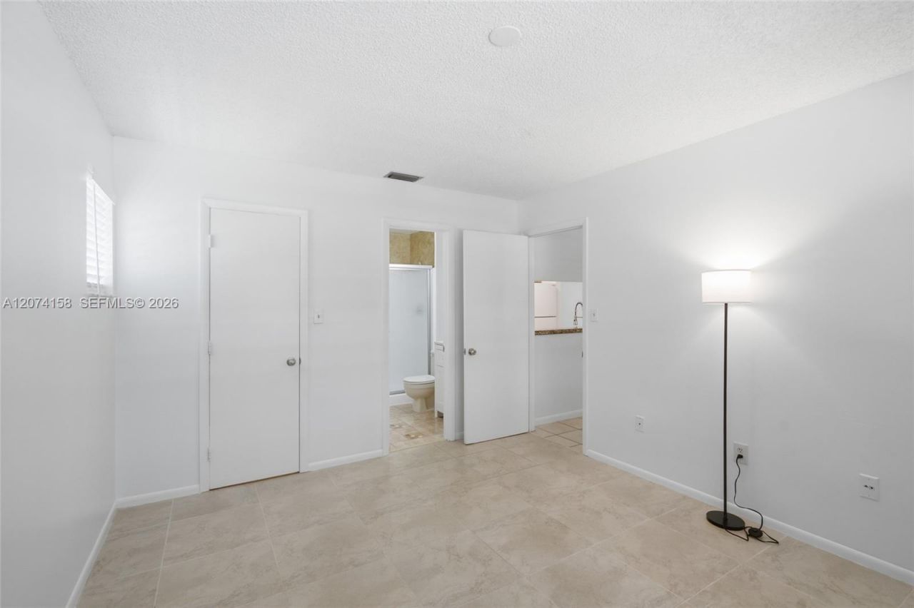 6040 Shakerwood Cir , Unit 201, Tamarac, FL 33319 Photo