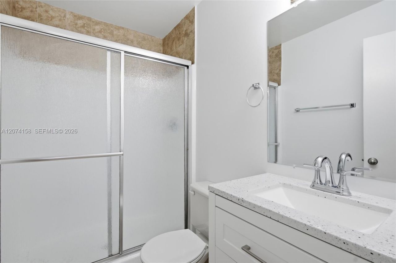 6040 Shakerwood Cir , Unit 201, Tamarac, FL 33319 Photo
