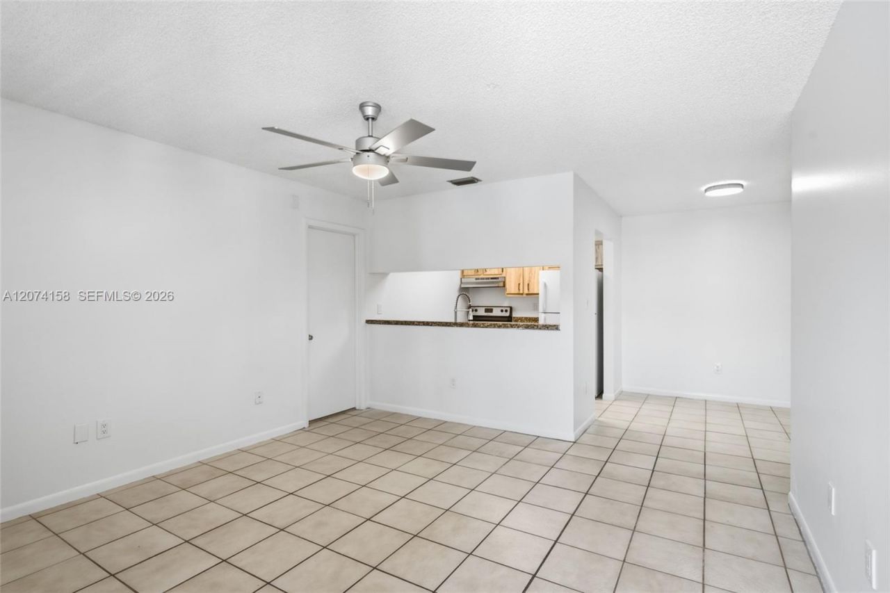 6040 Shakerwood Cir , Unit 201, Tamarac, FL 33319 Photo