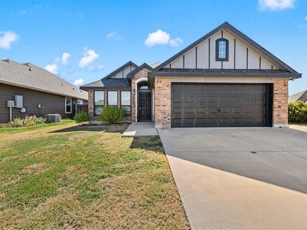 10816 Kestrel Court, Waco, TX 76708