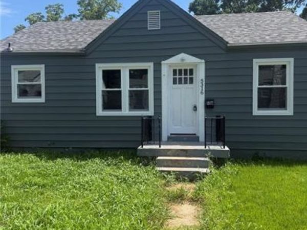 5316 Colton Drive , Normandy, MO 63121