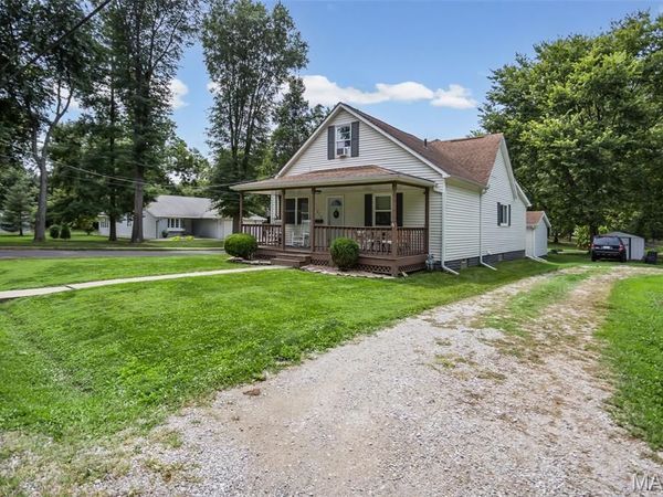 319 Quarry Street , Staunton, IL 62088