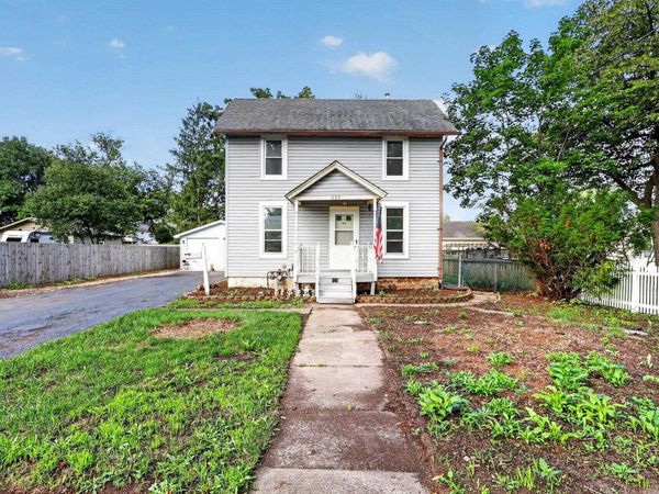 222 N Taylor Street, MARENGO, IL 60152