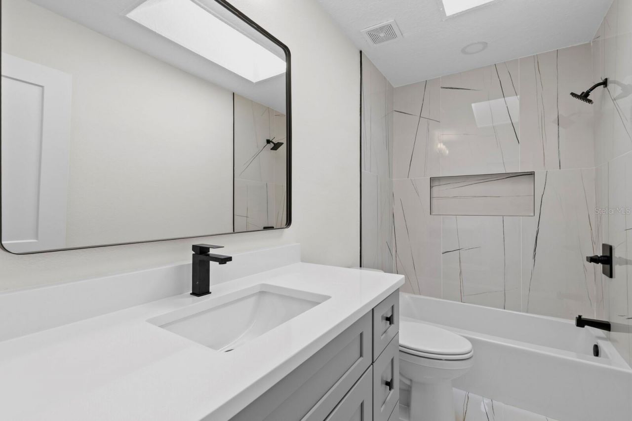 202 Driftwood Lane, Largo, FL 33770 Photo