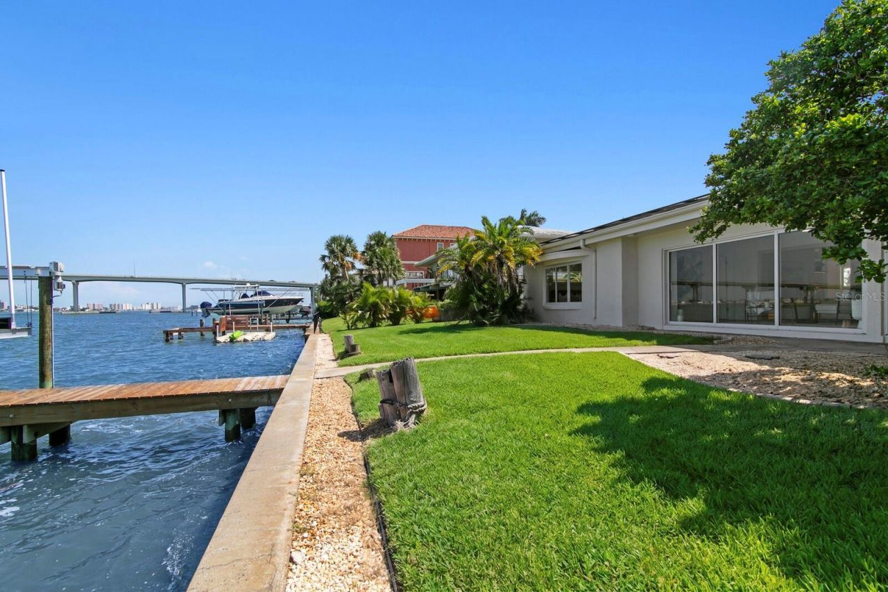 202 Driftwood Lane, Largo, FL 33770 Photo