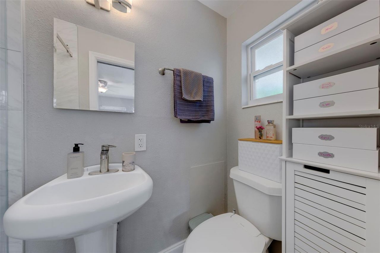 512 61st Street S, Saint Petersburg, FL 33707 Photo