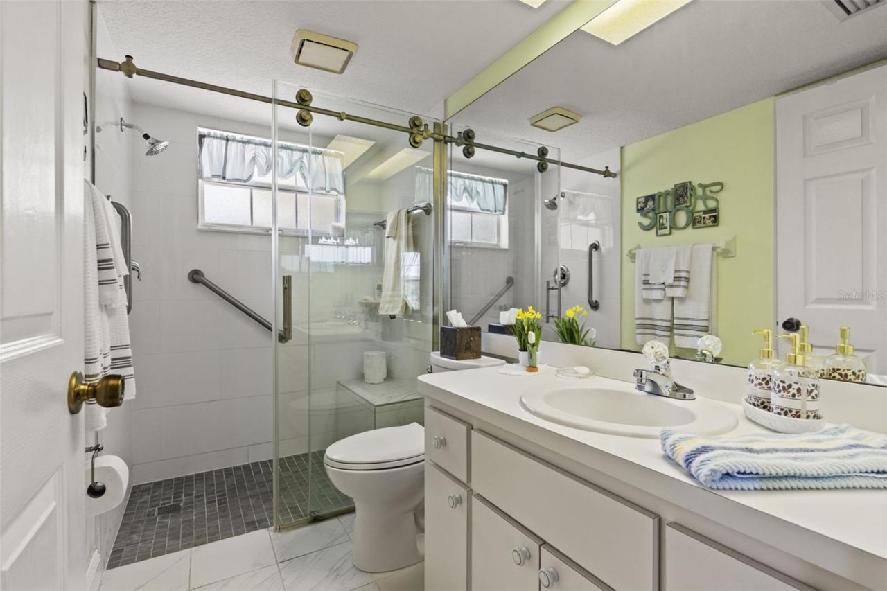 5350 Felker Drive, Weeki Wachee, FL 34607 Photo